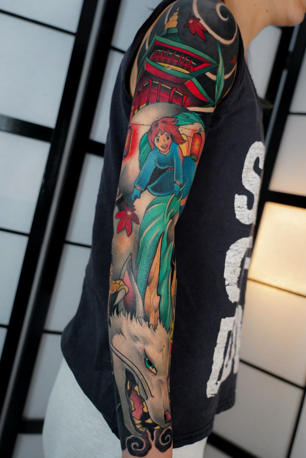 Brazo de Studios Ghibli
